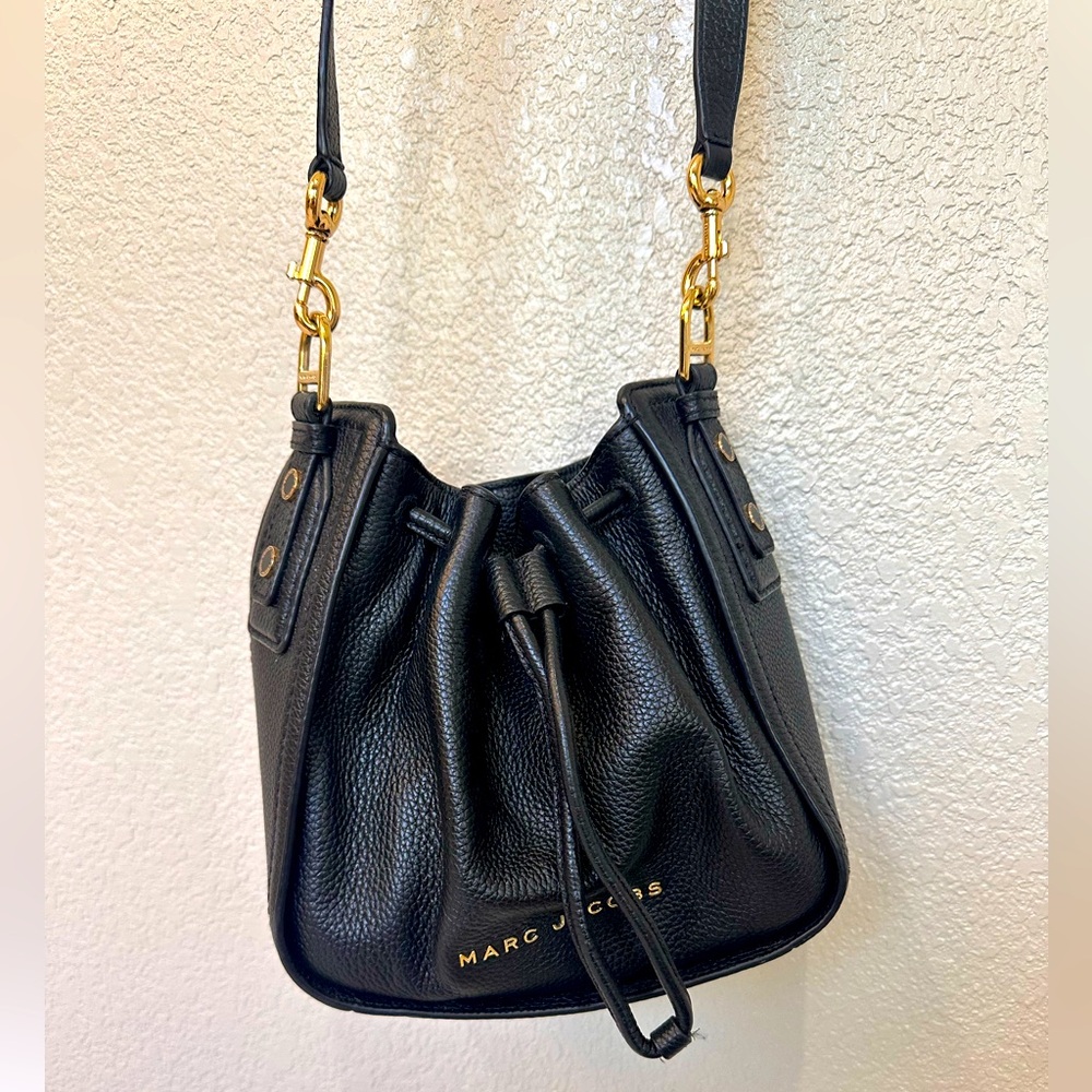 Marc Jacob’s Black Leather Drawstring Crossbody Bag